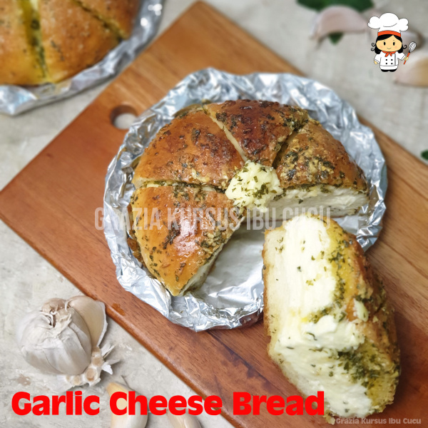 02_garlic_cheese_bread