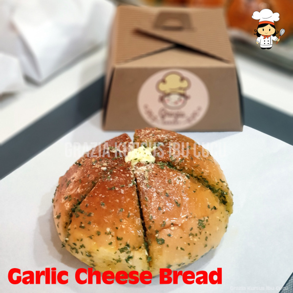 03_garlic_cheese_bread