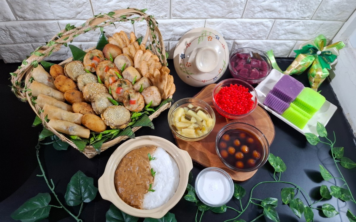 Aneka Takjil Asian Dessert