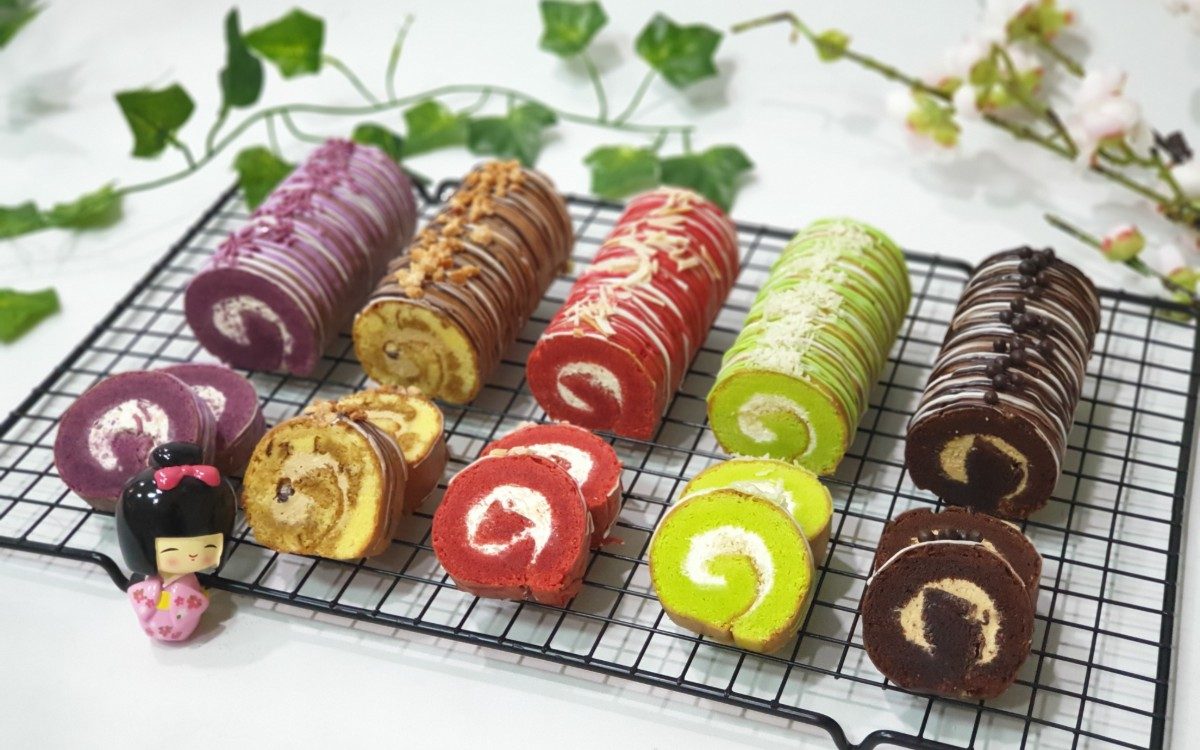 Online Class Mini Variant Roll Cakes